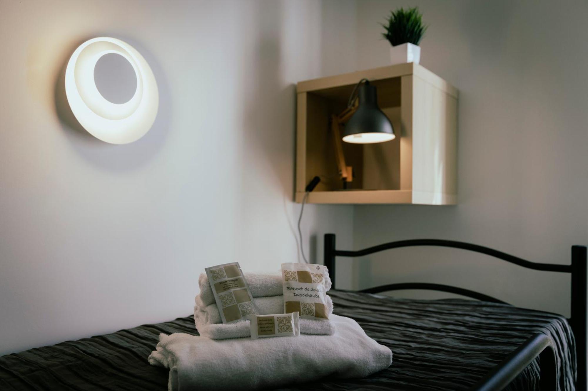 Guesthouse Aurora A.E. Rome Bagian luar foto