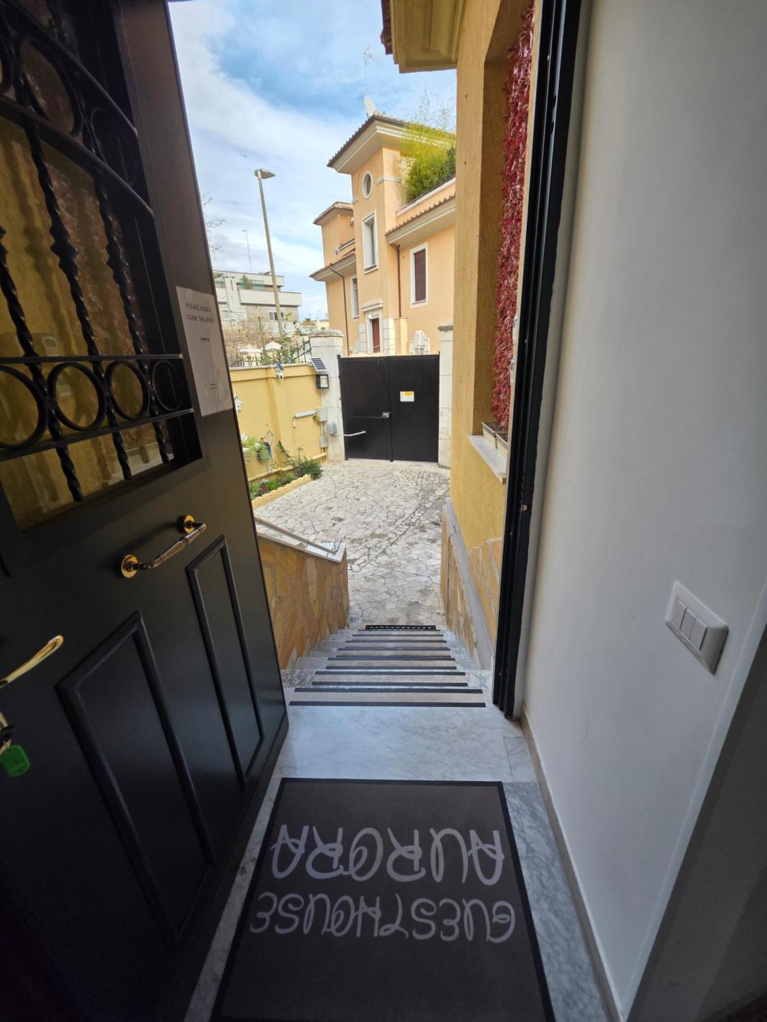Guesthouse Aurora A.E. Rome Bagian luar foto