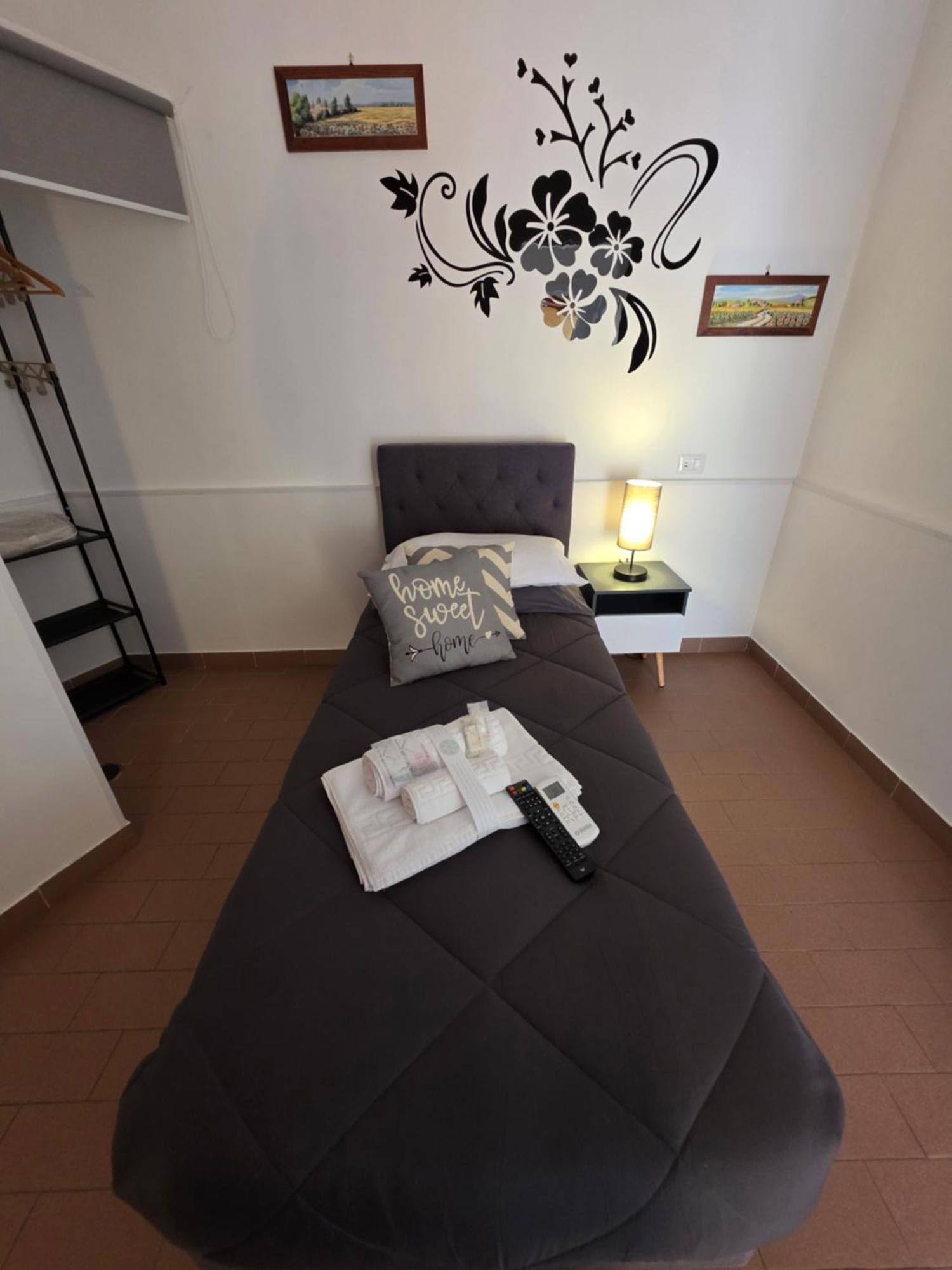 Guesthouse Aurora A.E. Rome Bagian luar foto
