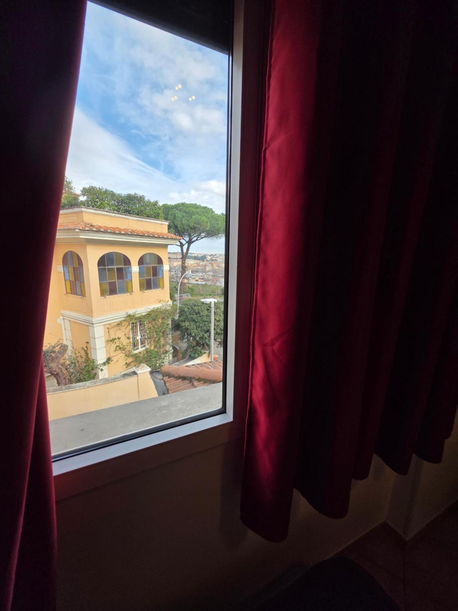 Guesthouse Aurora A.E. Rome Bagian luar foto